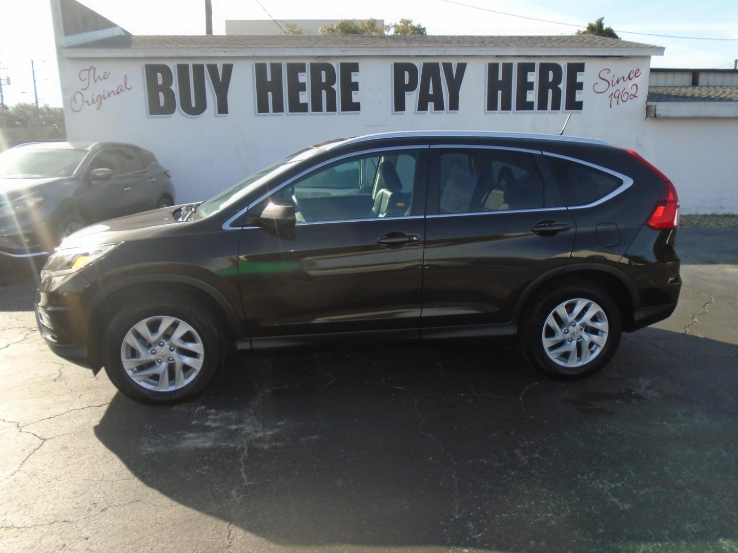 2015 Honda CR-V (2HKRM3H74FH) , located at 6112 N Florida Avenue, Tampa, FL, 33604, (888) 521-5131, 27.954929, -82.459534 - Photo#0